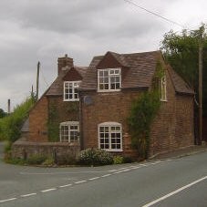 Title: A colour photograph of Posenhall near Park Cottages, Much Wenlock.
File Size: 13.82 KB
Dimensions: 227px x 227px